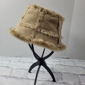 The Childrens Place Girls Tan Faux Suede & Fur Bucket Hat size 4-6